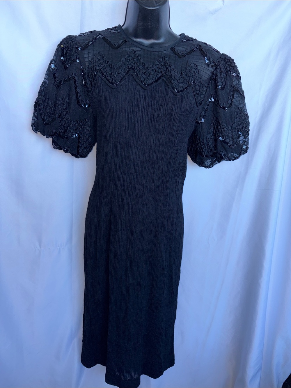 Vtg LESLIE FAY CRINKLE CHEVRON PUFF SLEEVE PARTY DRESS SZ 8, 17” PTP, 40” L